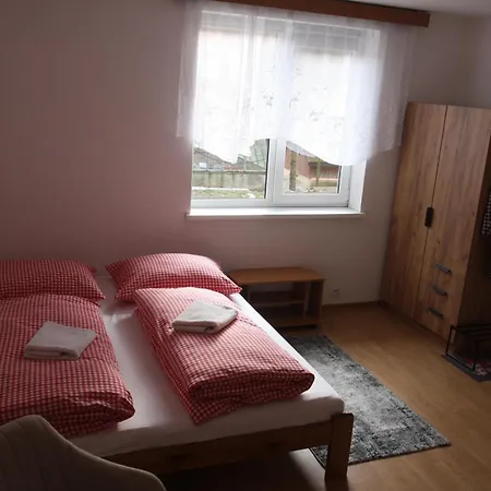 U Babky Pavčina Lehota